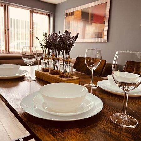 Modern Suites -5 Bedroom House- With Free Parking Birmingham City Extérieur photo