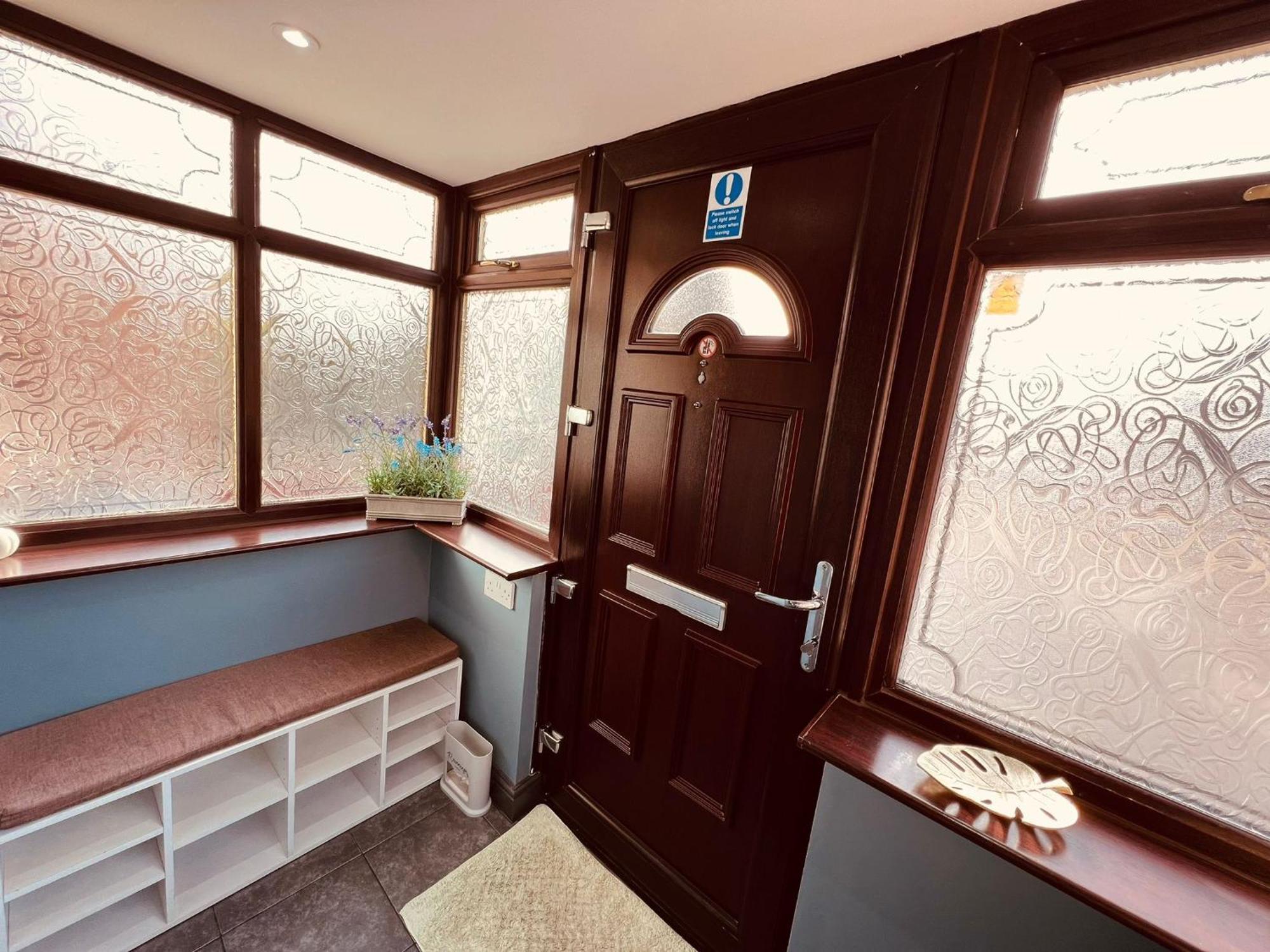 Modern Suites -5 Bedroom House- With Free Parking Birmingham City Extérieur photo