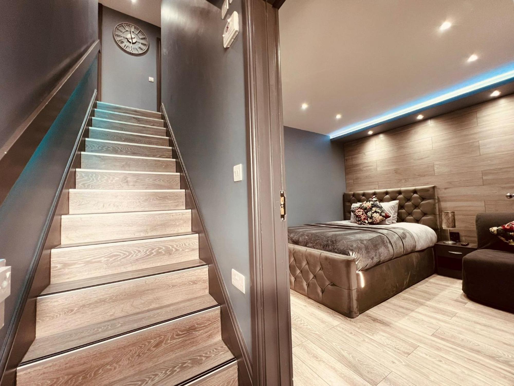 Modern Suites -5 Bedroom House- With Free Parking Birmingham City Extérieur photo