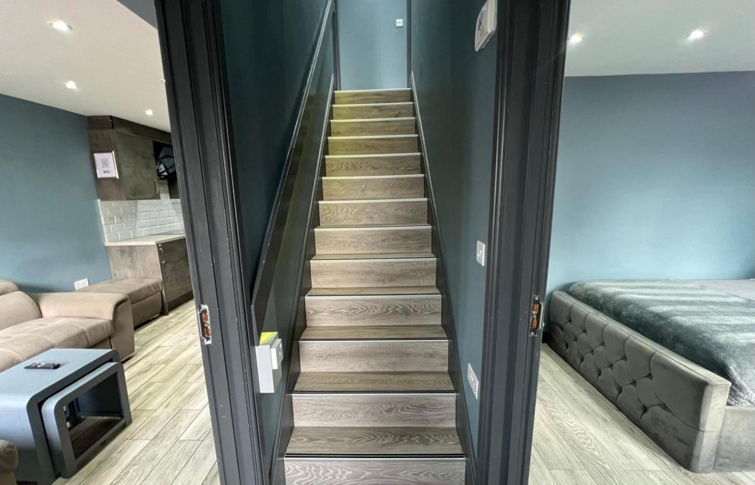 Modern Suites -5 Bedroom House- With Free Parking Birmingham City Extérieur photo