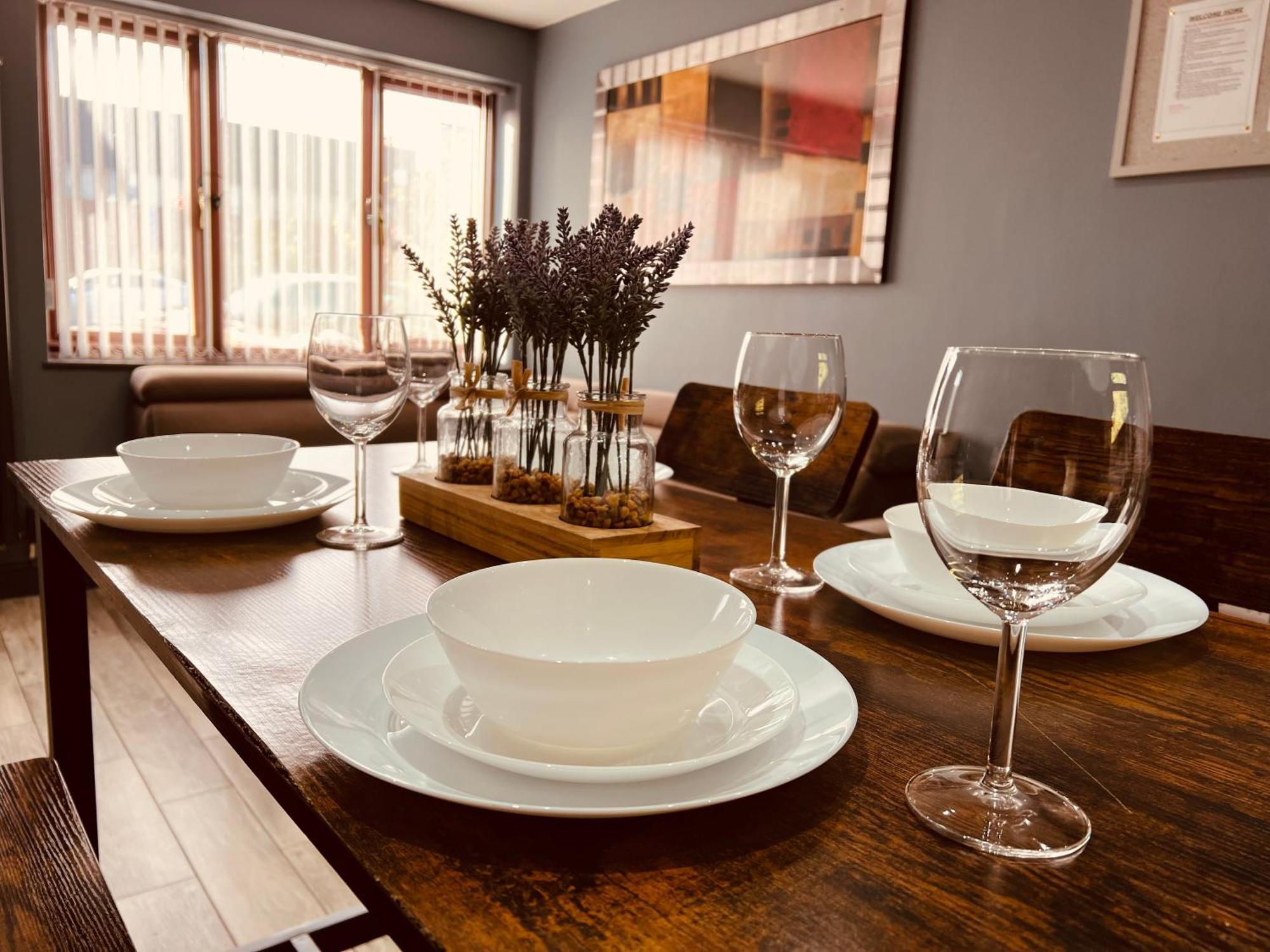 Modern Suites -5 Bedroom House- With Free Parking Birmingham City Extérieur photo